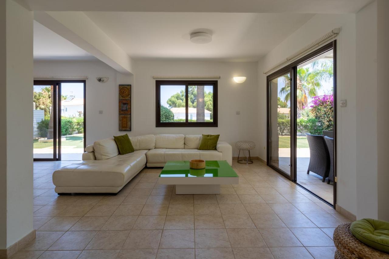 Lime 3-Bedroom Villa In Protaras Luaran gambar