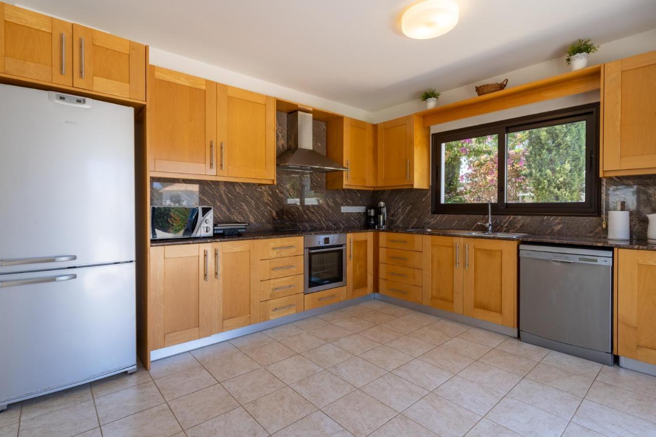 Lime 3-Bedroom Villa In Protaras Luaran gambar